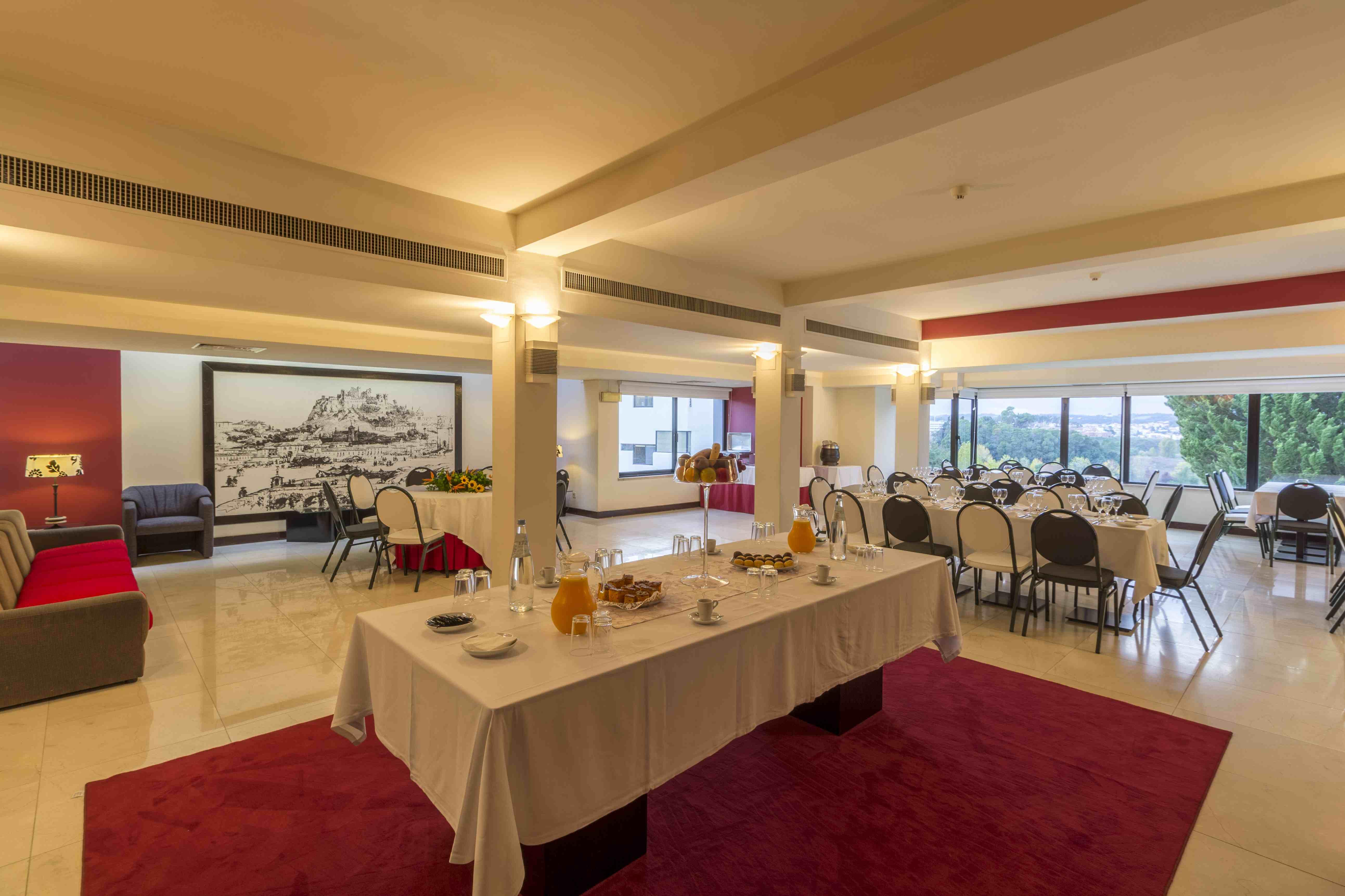 Hotel Eurosol Leiria & Jardim Buitenkant foto